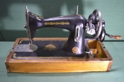 Машинка швейная Машинка швейная