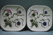 Блюдо фарфоровое квадратное, сухарницы (пара). Цветы. Раннее СССР, ручная работа. С дефектами. Блюдо фарфоровое квадратное, сухарницы (пара). Цветы. Раннее СССР, ручная работа. С дефектами.