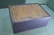 Шкатулка коробка габаритная. Натуральная кожа. Тиснение. Прибалтика. СССР. Шкатулка коробка габаритная. Натуральная кожа. Тиснение. Прибалтика. СССР.