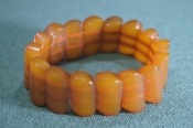 Браслет янтарный, женский, на резинках. Янтарь непрозрачный. СССР. Браслет янтарный, женский, на резинках. Янтарь непрозрачный. СССР.
