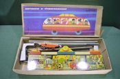 Игрушка жестяная Игрушка жестяная
