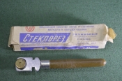 Стеклорез роликовый из твердого сплава. В коробке. Инструмент. Новый. СССР. Стеклорез роликовый из твердого сплава. В коробке. Инструмент. Новый. СССР.