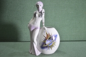 Статуэтка фарфоровая, карандашница Статуэтка фарфоровая, карандашница