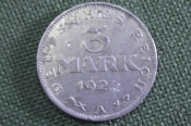 Монета 3 марки 1922 или 1923 года. Сбита цифра. Веймар. Рейх. Германия. Монета 3 марки 1922 или 1923 года. Сбита цифра. Веймар. Рейх. Германия.