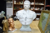 Иосиф Сталин. Парковая скульптура (бюст Сталина, большой, бетон). Скульпторы Ингал, Боголюбов. Иосиф Сталин. Парковая скульптура (бюст Сталина, большой, бетон). Скульпторы Ингал, Боголюбов.