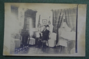 Открытка старинная. Какой-то музыкант или мастер по струнным инструментам. 1905 год. #S3 Открытка старинная. Какой-то музыкант или мастер по струнным инструментам. 1905 год. #S3