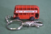 Брелок для ключей «Красная Автобус». Лондон. Великобритания. Брелок для ключей «Красная Автобус». Лондон. Великобритания.
