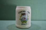 Кружка пивная керамическая на 0,5 литра. Stadtbrauerei Spalt. Герб, корона. Керамика, Германия. Кружка пивная керамическая на 0,5 литра. Stadtbrauerei Spalt. Герб, корона. Керамика, Германия.