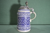 Кружка пивная керамическая. Большая, с крышкой. На 1 литр. Керамика. Германия. Кружка пивная керамическая. Большая, с крышкой. На 1 литр. Керамика. Германия.