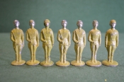 Солдатики оловянные, столбики. Красноармейцы. Старые. Горчичный цвет. 7 штук. Солдатики оловянные, столбики. Красноармейцы. Старые. Горчичный цвет. 7 штук.