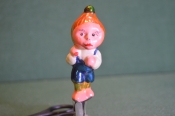 Игрушка елочная, Чиполлино. Стекло, прищепка. СССР. Игрушка елочная, Чиполлино. Стекло, прищепка. СССР.