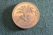 Монета 1 фунт 1990 год. One pound. Уэлльс, лук-порей. Елизавета II, Великобритания. Монета 1 фунт 1990 год. One pound. Уэлльс, лук-порей. Елизавета II, Великобритания.
