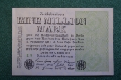 Бона, банкнота 1000000 марок 1923 год. Один миллион. Рейхсбанкнота. Веймар, Германия. Бона, банкнота 1000000 марок 1923 год. Один миллион. Рейхсбанкнота. Веймар, Германия.
