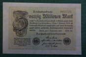 Бона, банкнота 20000000 марок 1923 год. Двадцать миллионов. Рейхсбанкнота. Веймар, Германия. Бона, банкнота 20000000 марок 1923 год. Двадцать миллионов. Рейхсбанкнота. Веймар, Германия.