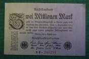 Бона, банкнота 2000000 марок 1923 год. Два миллиона. Рейхсбанкнота. Веймар, Германия. Бона, банкнота 2000000 марок 1923 год. Два миллиона. Рейхсбанкнота. Веймар, Германия.