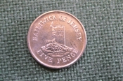Монета 5 пенсов 2006 года. Five pence. Башня в Ле-Хок. Джерси, Bailiwick of Jersey. Елизавета II. Монета 5 пенсов 2006 года. Five pence. Башня в Ле-Хок. Джерси, Bailiwick of Jersey. Елизавета II.
