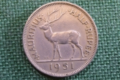 Монета 1/2 рупии 1951 года. Quarter rupee. Маврикий, Mauritius. Георг VI. Монета 1/2 рупии 1951 года. Quarter rupee. Маврикий, Mauritius. Георг VI.