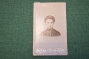 Фотография визитка старинная. Девушка. Мода. Фото Вепрейского. Чистополь. Царская Россия. Фотография визитка старинная. Девушка. Мода. Фото Вепрейского. Чистополь. Царская Россия.