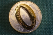 Монета 1 доллар 2003 года. Властелин колец, Кольцо Всевластия, хоббит. Серебро. Новая Зеландия. Монета 1 доллар 2003 года. Властелин колец, Кольцо Всевластия, хоббит. Серебро. Новая Зеландия.