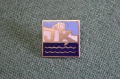 Знак значок JK. Тяжелый металл. Горячая эмаль. Европа. 1960е-1970е. Знак значок JK. Тяжелый металл. Горячая эмаль. Европа. 1960е-1970е.